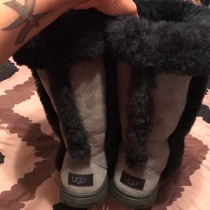 Ugg boots size 7 worn a few times!